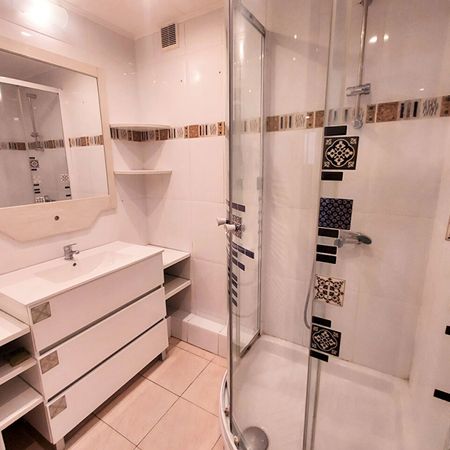 Appartement Saint Raphael 2 pièce avec balcon et box - Photo 4