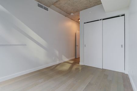For Lease - 111 Bathurst Street Unit# 1202, Toronto, Ontario - Photo 4
