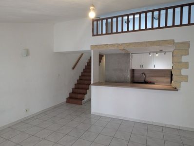 Location Appartement 3 pièces 62m² ISTRES 13800 - Photo 1