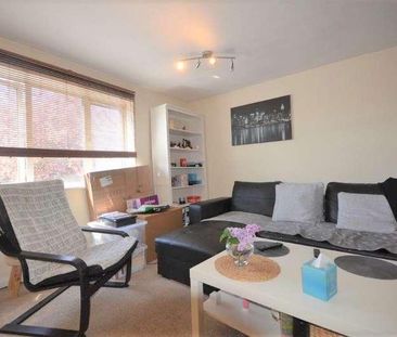 Grange House, Patricia Close, Slough, SL1 - Photo 1