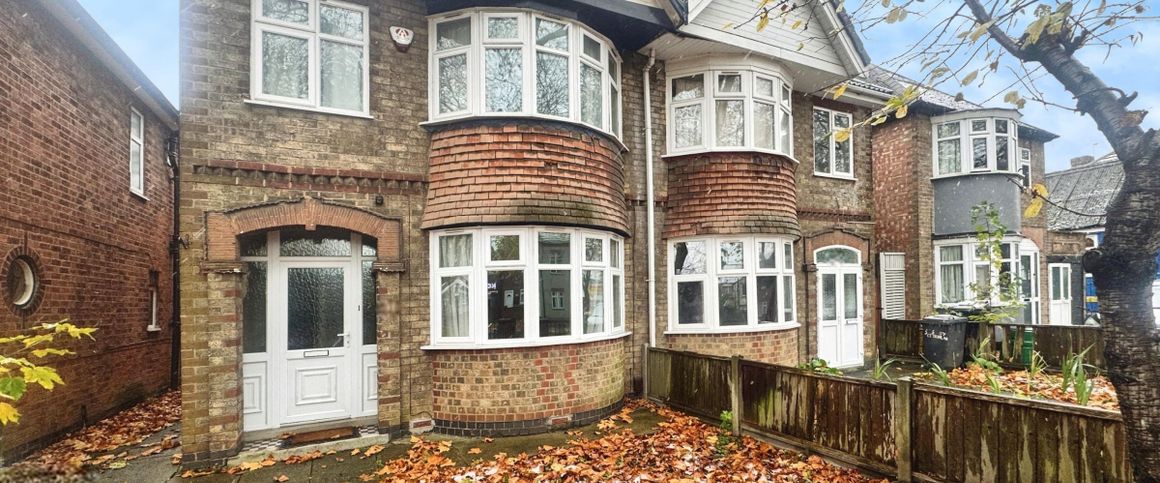 3 bed semi-detached house to rent in Abbey Lane, Leicester - Photo 1