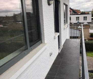 Goed gelegen, energiezuinig 3 slaapkamer-appartement met terras - Foto 3