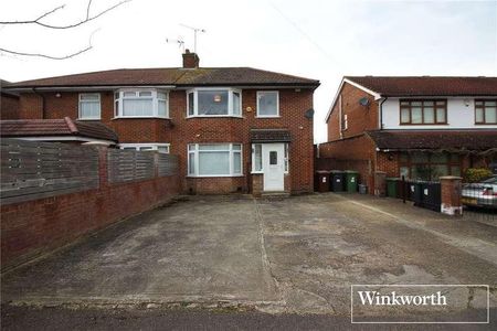 Manor Way, Borehamwood, Hertfordshire, WD6 - Photo 3