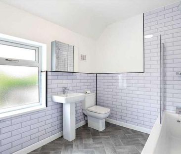 Poplar Road, Finedon, NN9 - Photo 2