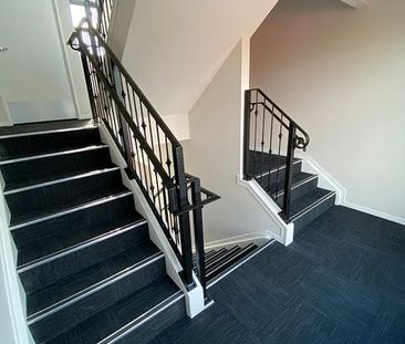 Modern 2BR Apt with Balcony! - Photo 1