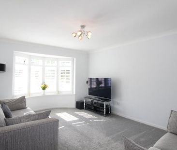 4 bedroom detached house to rent - Photo 4