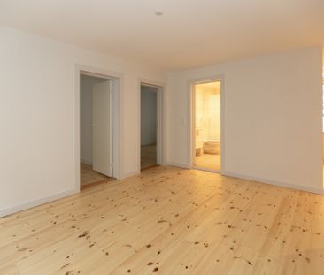 Delevenlig moderniseret lejlighed i centrum - Photo 3