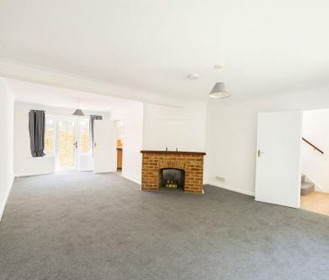 3 bedroom detached house to rent - Photo 1