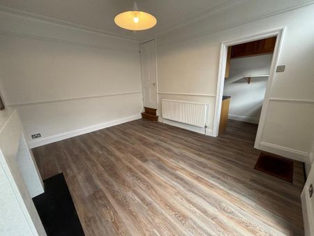 2 bedroom terraced house to rent - Photo 2