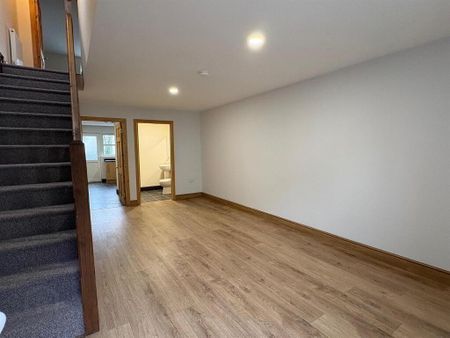 45 Castle Street, Comber, BT23 5DY - Photo 3