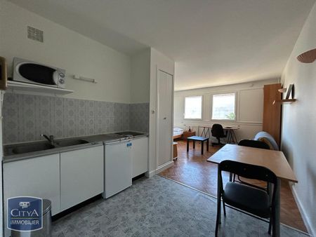 Location Appartement 1 pièce 28m² POITIERS 86000 - Photo 3