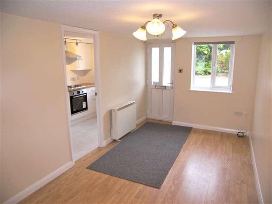 The Links, Hawthorn, Corsham, SN13 - Photo 1