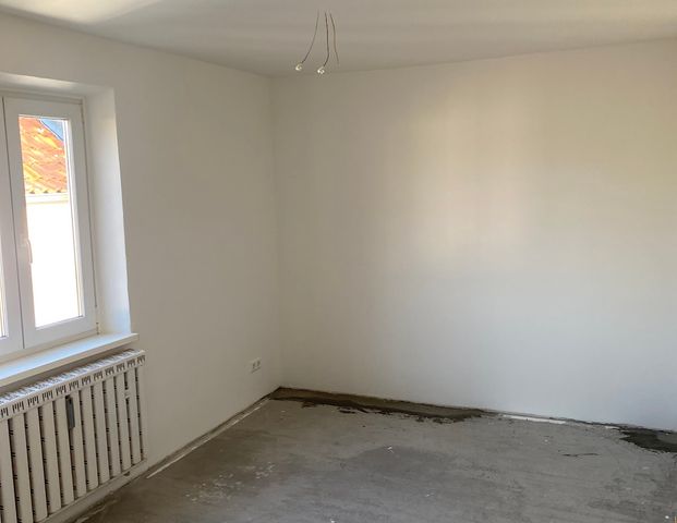 Hell belichtete 3-Zimmer-Wohnung im Stadtzentrum // 2.OG links - Photo 1