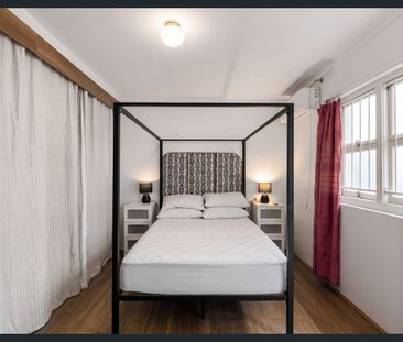 FULLY FURNISHED UNIT IN THE HEART OF WOOLLOONGABBA | ALL BILLS INCL... - Photo 3