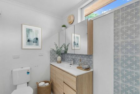 1/3 Burnham Road, Bardon - Photo 4