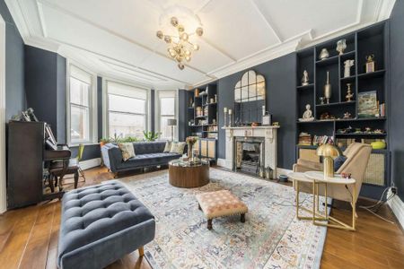 4 bedroom flat to rent - Photo 4