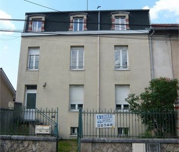 Location Appartement 3 pièces 85m² - Photo 3