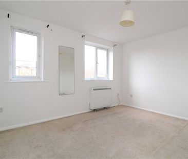 Chartwell Close, Greenford, UB6 8LP - Photo 4