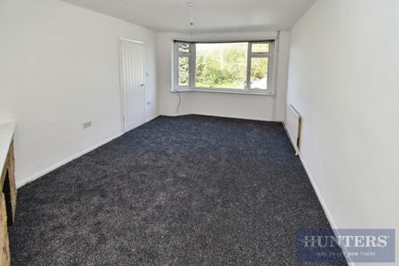 3 bedroom House To Let Total Size: 883 SQ FT - Photo 3