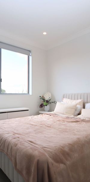 Modern One Bedroom Apartment - Photo 1