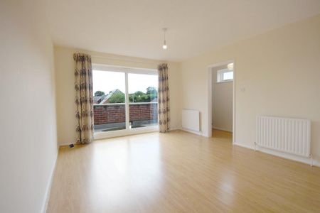 3 bedroom maisonette to rent - Photo 3
