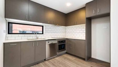 GLEN INNES, 1 BEDROOM - Photo 2