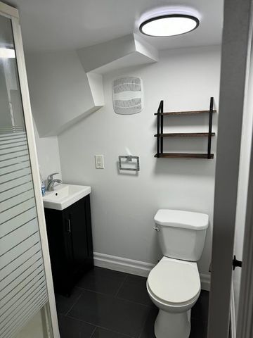 For Lease - 842 Sixth Street Unit# Bsmt, Mississauga, Ontario - Photo 2