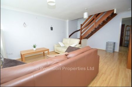 2 Bedroom House, City Centre, Leeds University - Photo 4