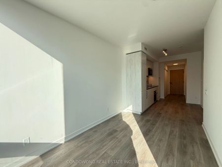 35 Parliament Street #921 - Photo 5