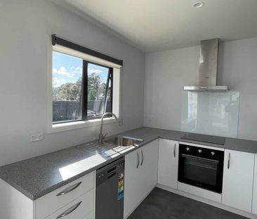 2 Bedroom Home - Age Criteria: Minimum Age of 60 for One Tenant - Photo 3