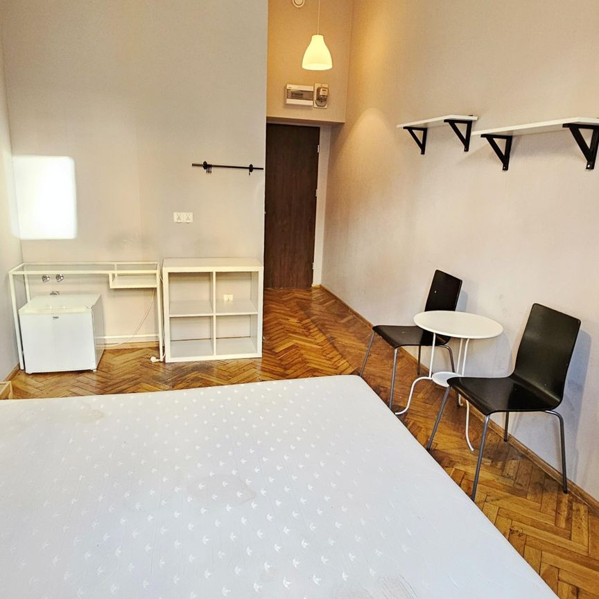 minimalistyczne studio w Starym Mieście - Photo 1