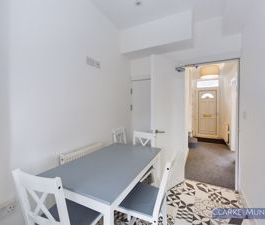 Ayresome Green Lane, Middlesbrough - Photo 2