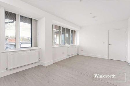 Arcadia Avenue, London, N3 - Photo 4