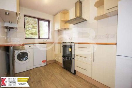 Spring Pool, Warwick, CV34 - Photo 4