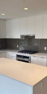 2Bedroom Condo, Top Floor, Cardinal by Polygon - Photo 3