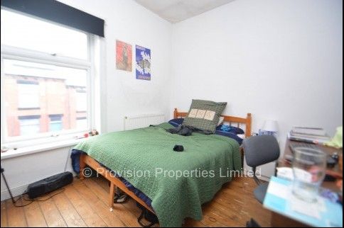 3 Bedroom Houses in Hyde Park Leeds - Photo 1