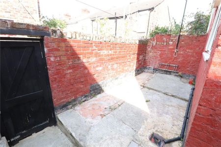 1 bedroom terraced house to rent - Photo 5