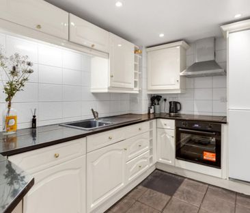 3 bedroom Flat To Let Total Size: 1199 SQ FT - Photo 6