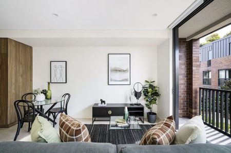 Boutique Apartment in the Heart of Leichhardt - Photo 3