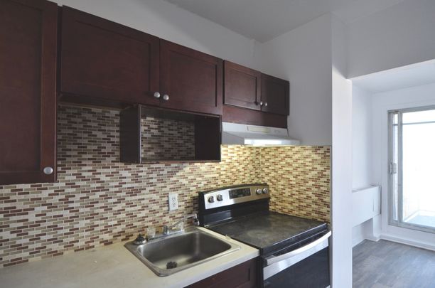 Condo for rent, Mont-Royal - Photo 1