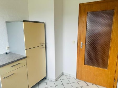 Großzügige 4-Zimmer-Wohnung in einem gepflegten Zweifamilienhaus in ruhiger Wohnlage in Viersen-Hamm - Photo 4