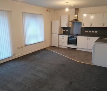 2 bedroom flat to rent - Photo 2