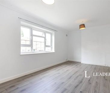 3 bedroom flat to rent - Photo 1