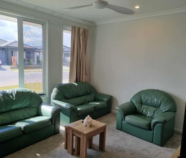 South Maclean - Photo 1