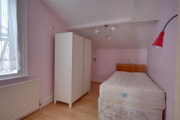 WEST WATFORD - Photo 1