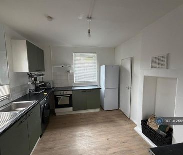 4 bedroom maisonette to rent - Photo 5