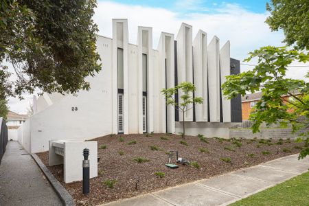 2/23 Seymour Road, Elsternwick VIC 3185 - Apartment For Rent | Domain - Photo 3