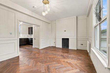 2 Bedroom Apartment - Photo 2