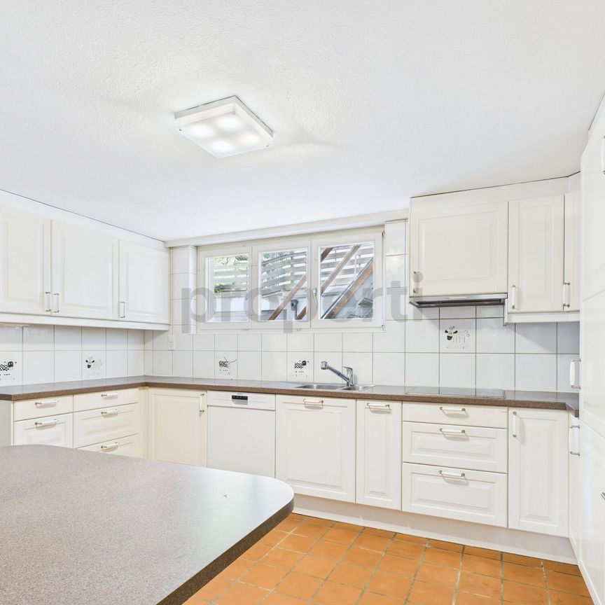 Charming 4.5-room duplex apartment in a quiet location in Wittnau - Photo 1