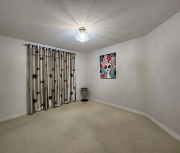 For Lease - 28 Usherwood Street, Aurora, Ontario - Photo 2